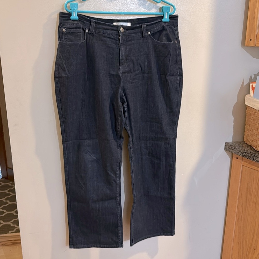Croft & Barrow like new plus size 16P dark wash denim jeans. Stretch